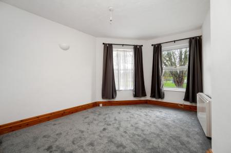 2 bedroom Flat for sale in South Street, Bourne, PE10