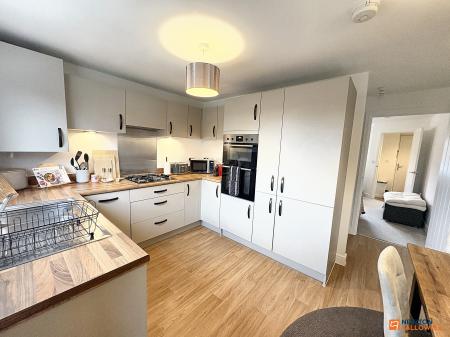 3 bedroom Semi-detached house for sale in Spa Chase, Bourne, PE10