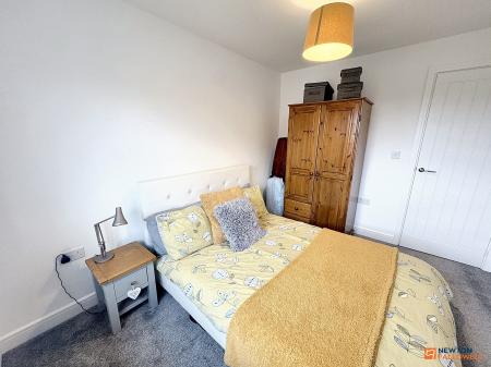 3 bedroom Semi-detached house for sale in Spa Chase, Bourne, PE10