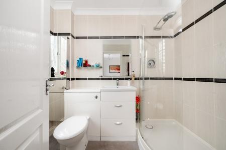 4 bedroom Detached house for sale in Station Road, Morton, Bourne, PE10