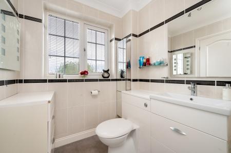 4 bedroom Detached house for sale in Station Road, Morton, Bourne, PE10