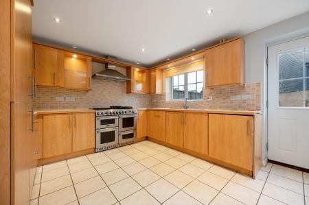 3 bedroom End of terrace house for sale in The Gables, Bourne, PE10