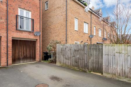 3 bedroom End of terrace house for sale in The Gables, Bourne, PE10