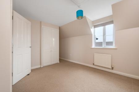 3 bedroom End of terrace house for sale in The Gables, Bourne, PE10