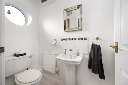 4 bedroom Detached house for sale in Viking Way, Thurlby, Bourne, PE10