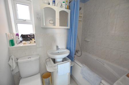 3 bedroom Detached house for sale in Waggoners Way, Morton, Bourne, PE10