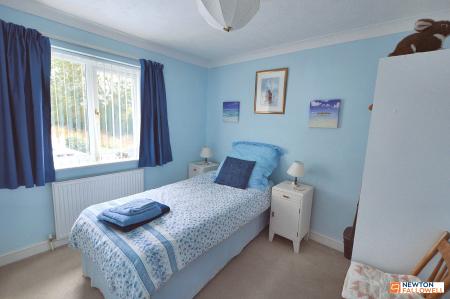 3 bedroom Detached house for sale in Waggoners Way, Morton, Bourne, PE10