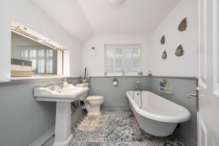 4 bedroom Detached house for sale in West Road, Pointon, Bourne, NG34