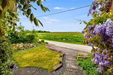 4 bedroom Detached house for sale in West Road, Pointon, Bourne, NG34