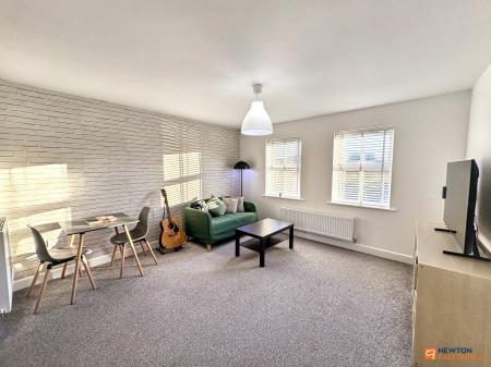 2 bedroom Flat for sale in Sandown Drive, Bourne, PE10