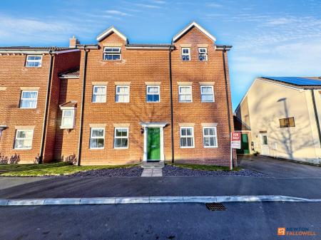 2 bedroom Flat for sale in Sandown Drive, Bourne, PE10