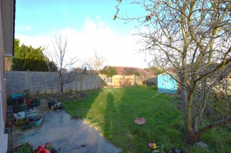 2 bedroom Bungalow to let in Bourne Road, Corby Glen, Grantham, NG33