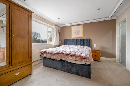 4 bedroom Detached bungalow for sale in Shepton Lane, Sleaford, NG34