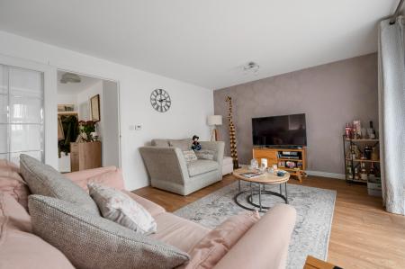 3 bedroom Semi-detached house for sale in Taunton Road, Bourne, PE10