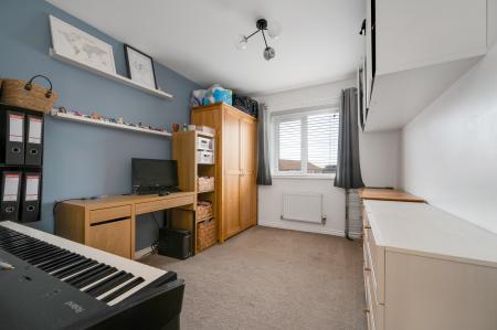 3 bedroom Semi-detached house for sale in Taunton Road, Bourne, PE10