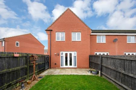 3 bedroom Semi-detached house for sale in Taunton Road, Bourne, PE10