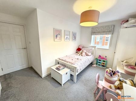 4 bedroom Detached house for sale in Newmarket Avenue, Bourne, PE10