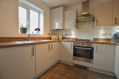 2 bedroom Semi-detached house for sale in Ripon Close, Bourne, PE10