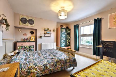 4 bedroom Detached house for sale in Victoria Place, Bourne, PE10