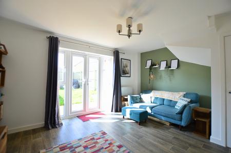 2 bedroom End of terrace house for sale in Ripon Close, Bourne, PE10