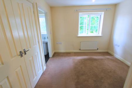 3 bedroom Semi-detached house to let in Brooklands Way, Bourne, PE10