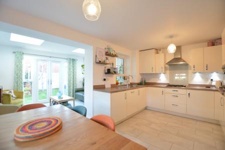 4 bedroom Detached house for sale in Musselburgh Way, Bourne, PE10