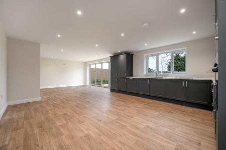 4 bedroom Detached house for sale in Main Road, Bourne, PE10