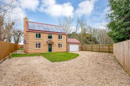 Main Road, Bourne, PE10