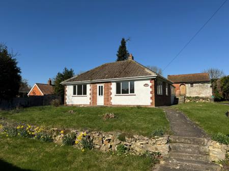 2 bedroom Bungalow to let in The Green, Kirkby Underwood, Bourne, PE10