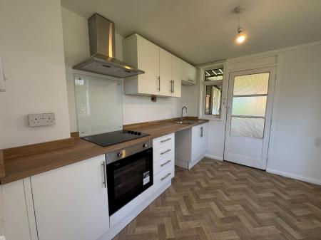 2 bedroom Bungalow to let in The Green, Kirkby Underwood, Bourne, PE10