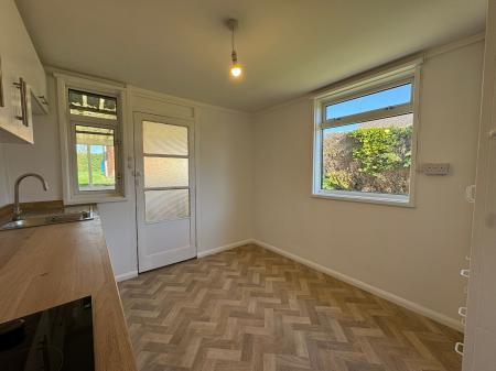 2 bedroom Bungalow to let in The Green, Kirkby Underwood, Bourne, PE10