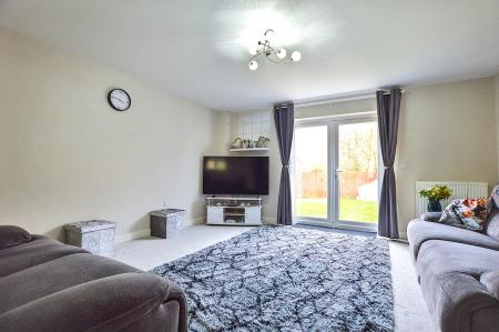 3 bedroom Semi-detached house for sale in Sandown Drive, Bourne, PE10