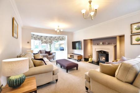 5 bedroom Detached house for sale in Templeman Drive, Bourne, PE9