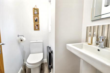 5 bedroom Detached house for sale in Templeman Drive, Bourne, PE9