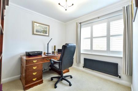 5 bedroom Detached house for sale in Templeman Drive, Bourne, PE9