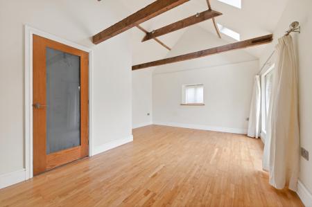 4 bedroom Semi-detached house for sale in High Street, Castle Bytham, Grantham, NG33