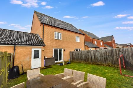 3 bedroom Semi-detached house for sale in Aintree Way, Bourne, PE10