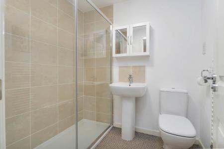 2 bedroom End of terrace house to let in Warwick Close, Bourne, PE10