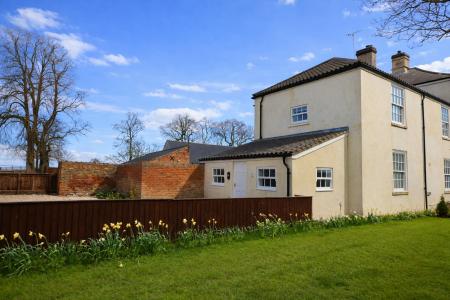 1 bedroom Semi-detached house to let in Laughton Manor, Bourne, NG34