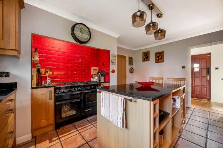 4 bedroom Detached house for sale in The Paddock, Morton, Bourne, PE10