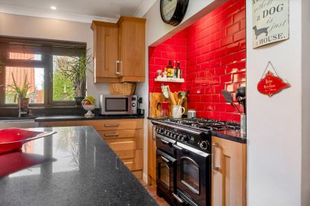 4 bedroom Detached house for sale in The Paddock, Morton, Bourne, PE10