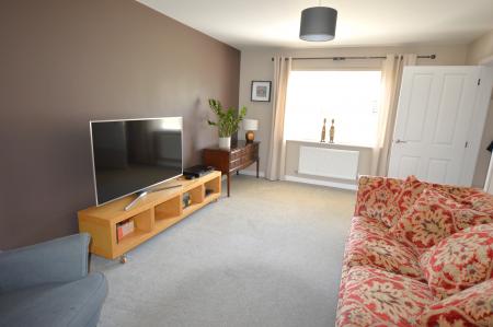 4 bedroom Detached house to let in Fakenham Green, Bourne, PE10