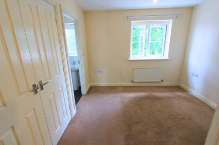 3 bedroom Semi-detached house to let in Brooklands Way, Bourne, PE10