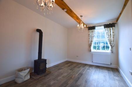 1 bedroom Semi-detached house to let in Bourne Road, Manor Farm, NG34