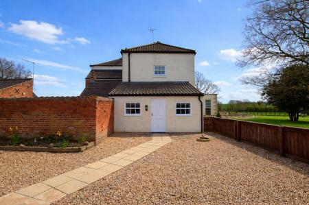 Bourne Road, Manor Farm, NG34