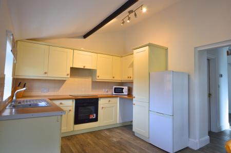 1 bedroom Semi-detached house to let in Bourne Road, Manor Farm, NG34