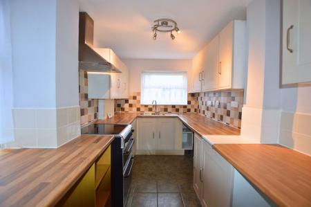 2 bedroom Terraced House to let in West Street, Bourne, PE10
