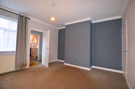 2 bedroom Terraced House to let in West Street, Bourne, PE10