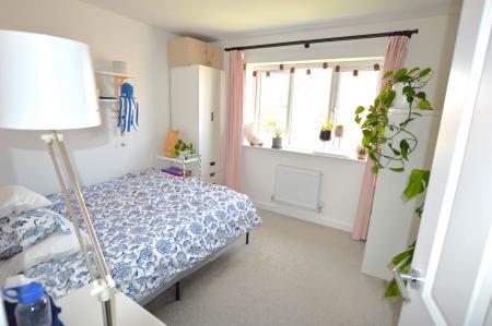 4 bedroom Detached house to let in Fakenham Green, Bourne, PE10