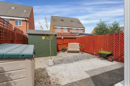 2 bedroom Terraced House to let in Warwick Close, Bourne, PE10